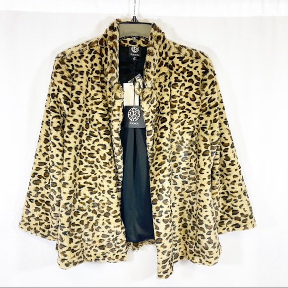 bobeau Jackets & Blazers - SALE! Bobeau Faux animal print jacket